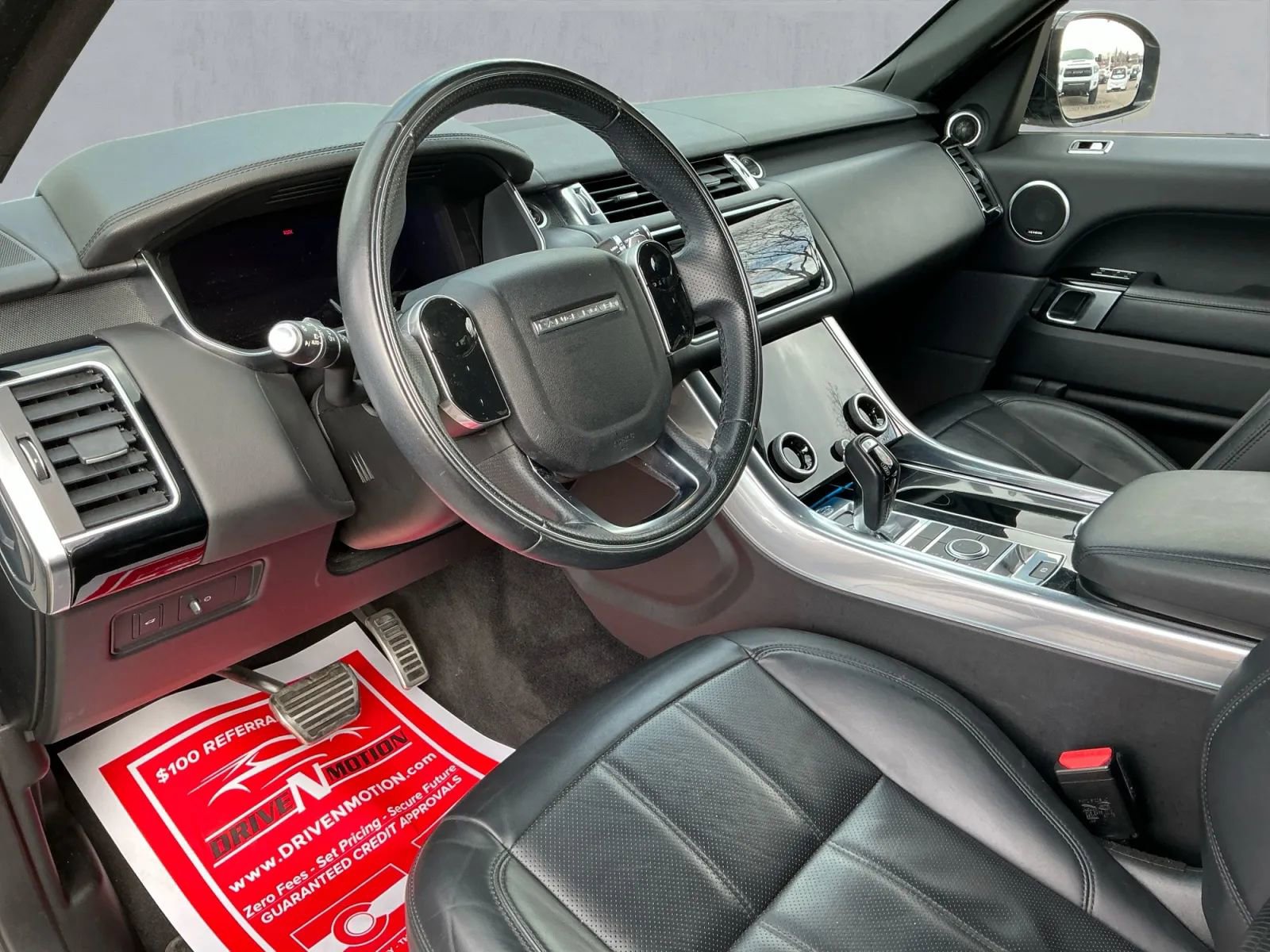 Used 2020 Land Rover Range Rover Sport HSE Dynamic image 12