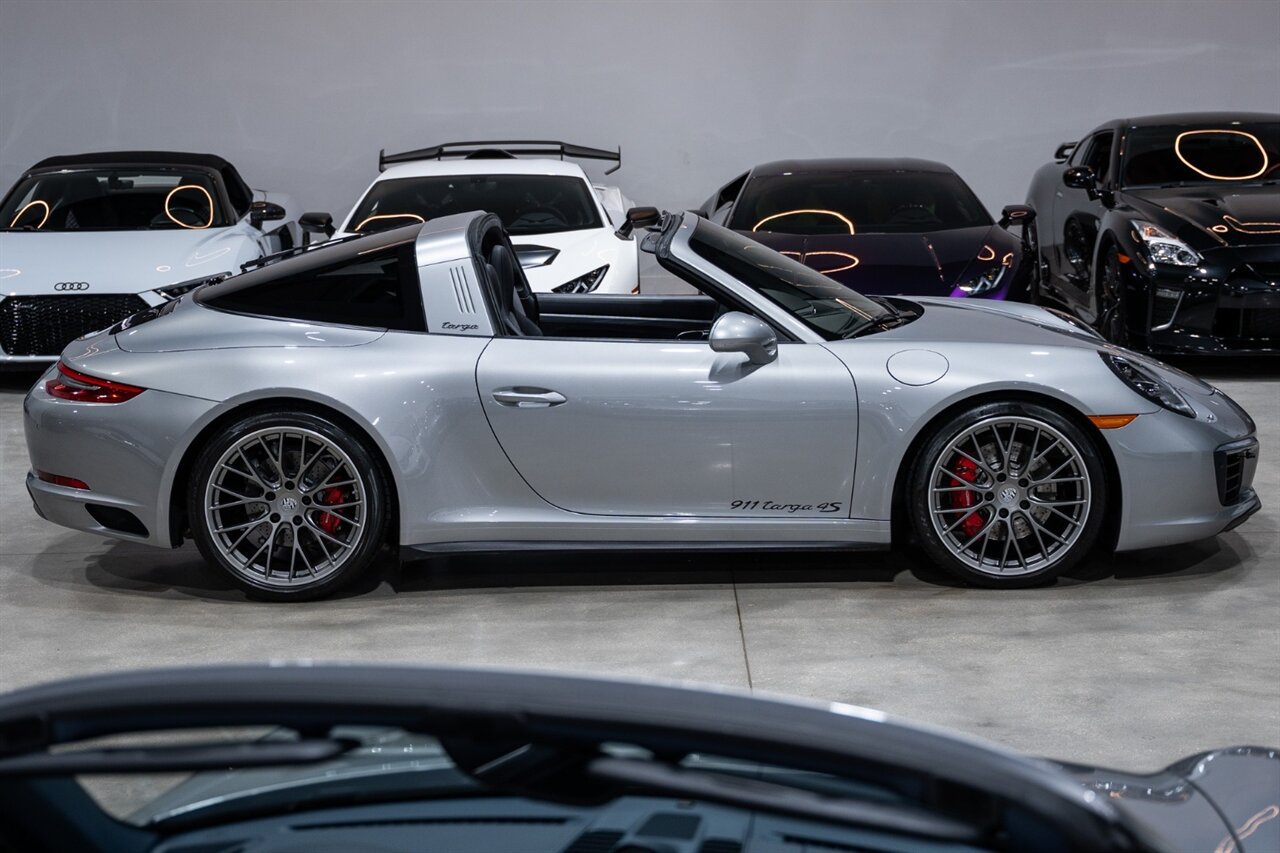 Used 2017 Porsche 911 Targa 4S AWD/4WD image 8