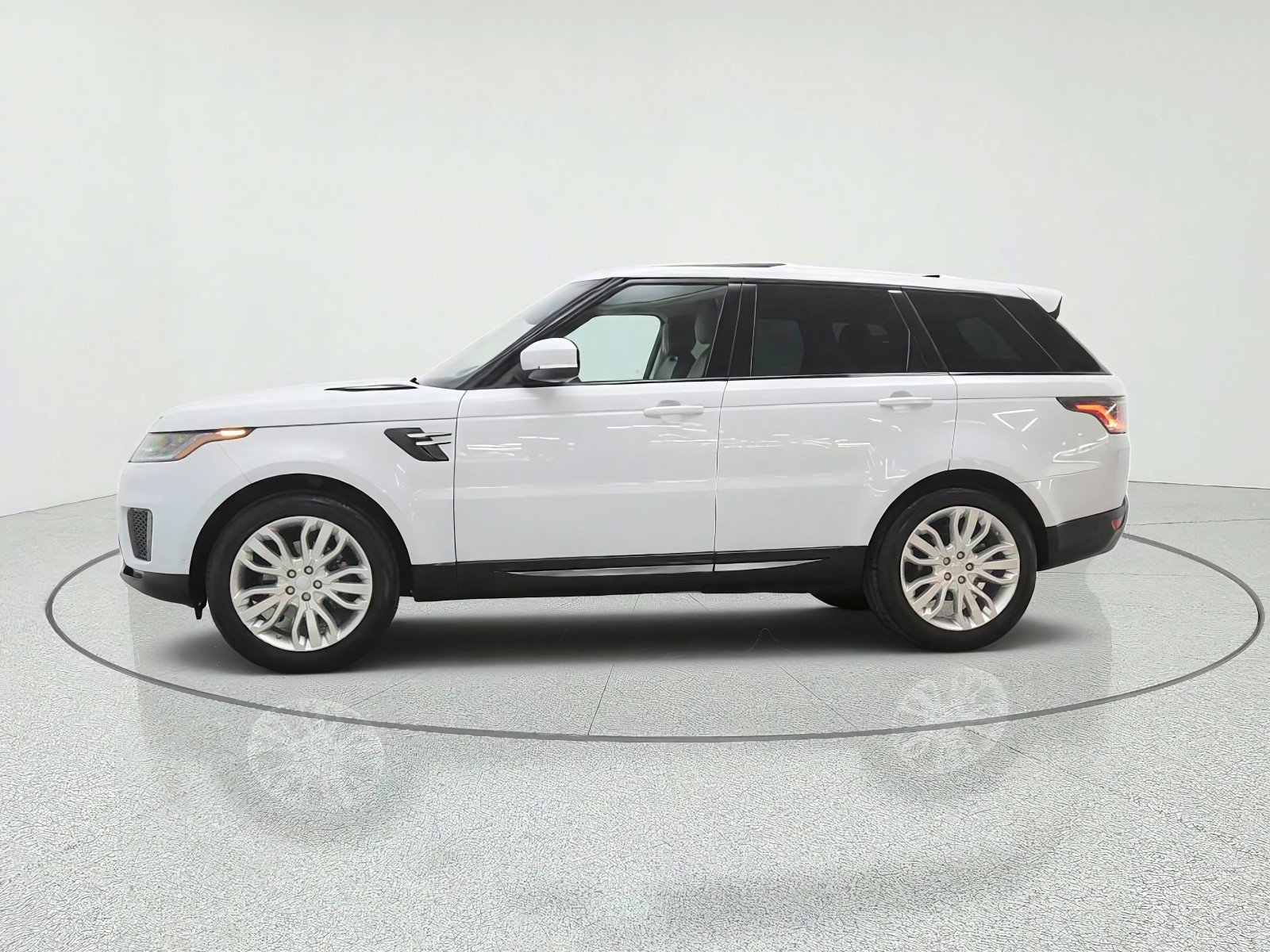 Used 2018 Land Rover Range Rover Sport HSE AWD/4WD image 8