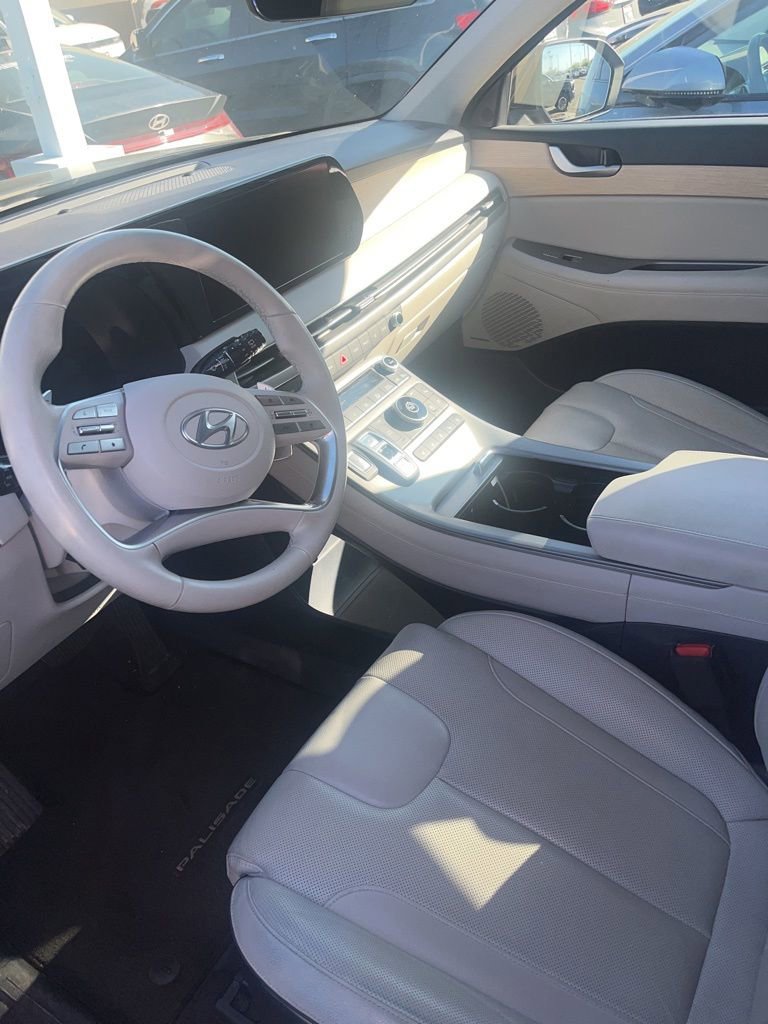 Used 2024 Hyundai Palisade Limited image 4