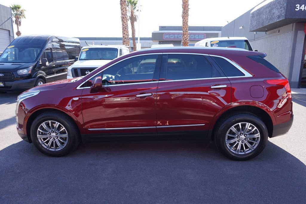 Used 2017 Cadillac XT5 Luxury w/ Driver Awareness Package AWD/4WD image 3