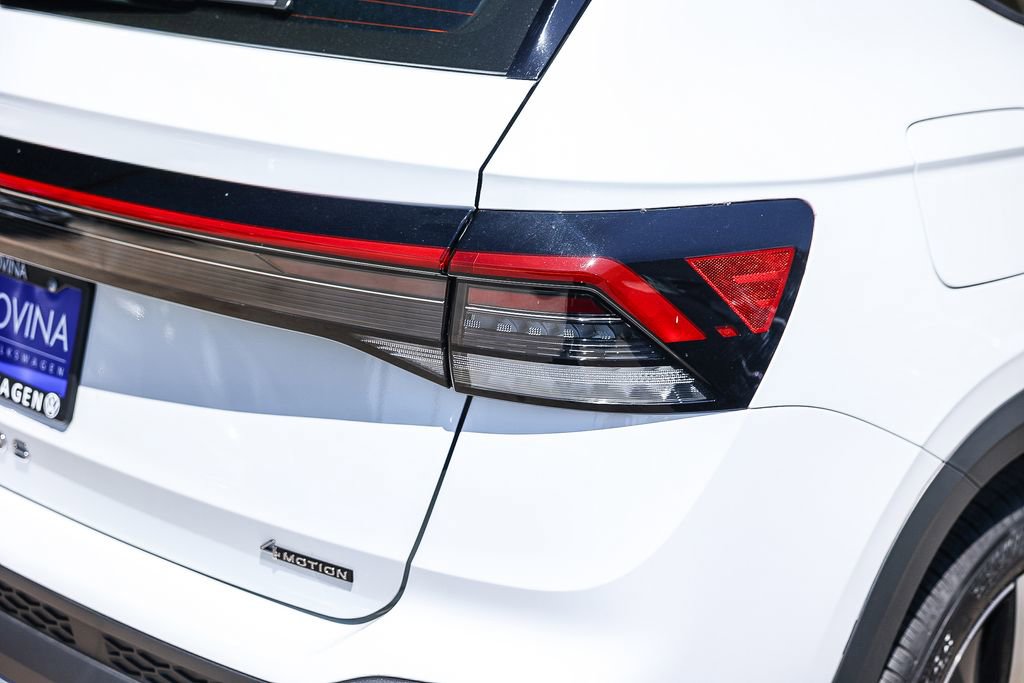New 2025 Volkswagen Taos S image 11