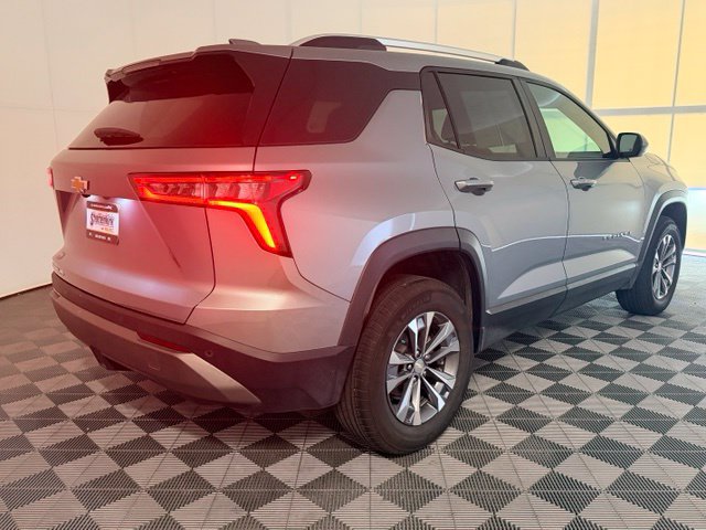 Used 2026 Chevrolet Equinox LT w/ Convenience Package II AWD/4WD image 6