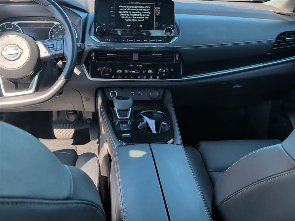 Used 2023 Nissan Rogue SL w/ SL Premium Package image 4