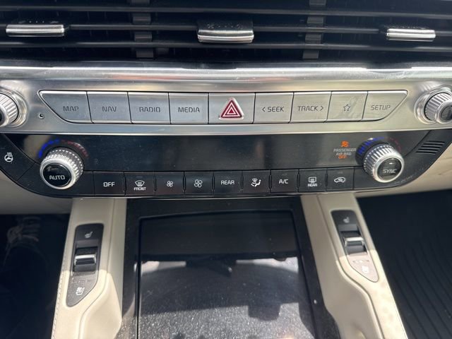 Certified 2022 Kia Telluride SX w/ Nightfall Edition Package AWD/4WD image 17