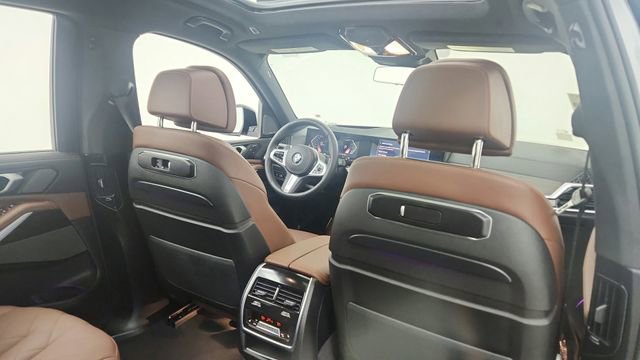 Used 2026 BMW X7 xDrive40i image 72