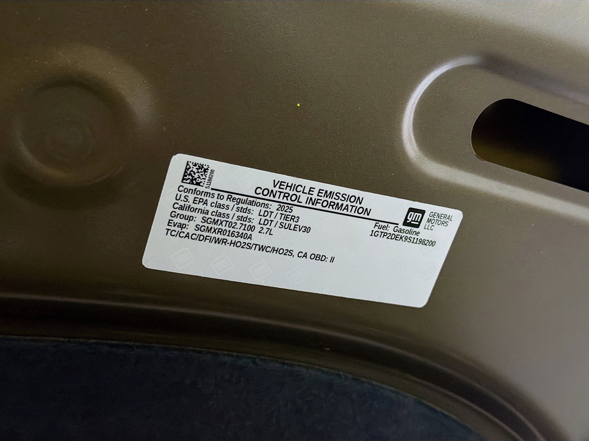 Used 2025 GMC Canyon AT4 image 17