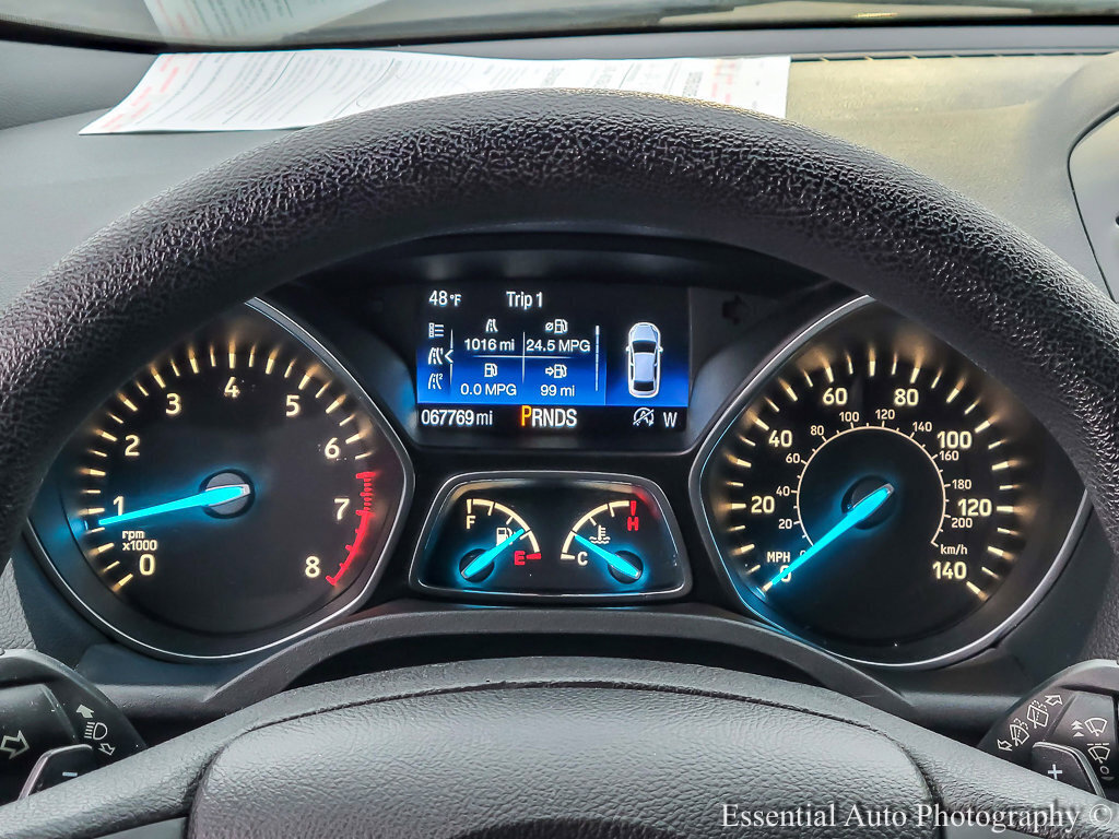 Used 2017 Ford Escape SE w/ Equipment Group 201A image 18