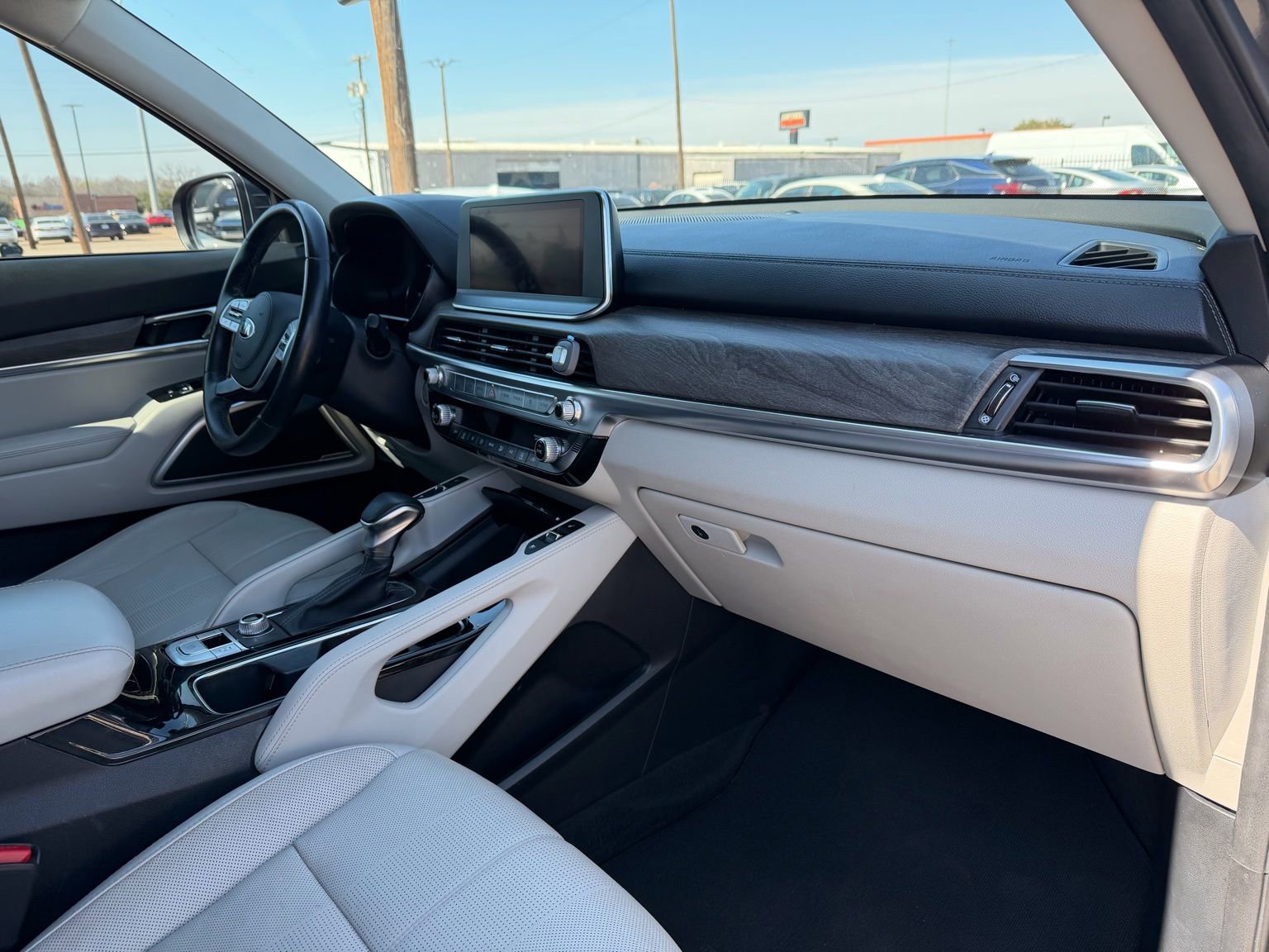 Used 2021 Kia Telluride EX w/ EX Premium Package image 18