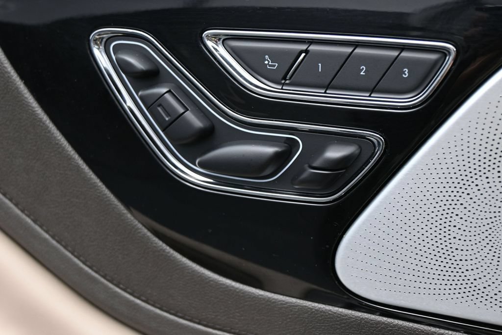 Used 2023 Lincoln Aviator Reserve w/ Equipment Group 201A RWD image 12