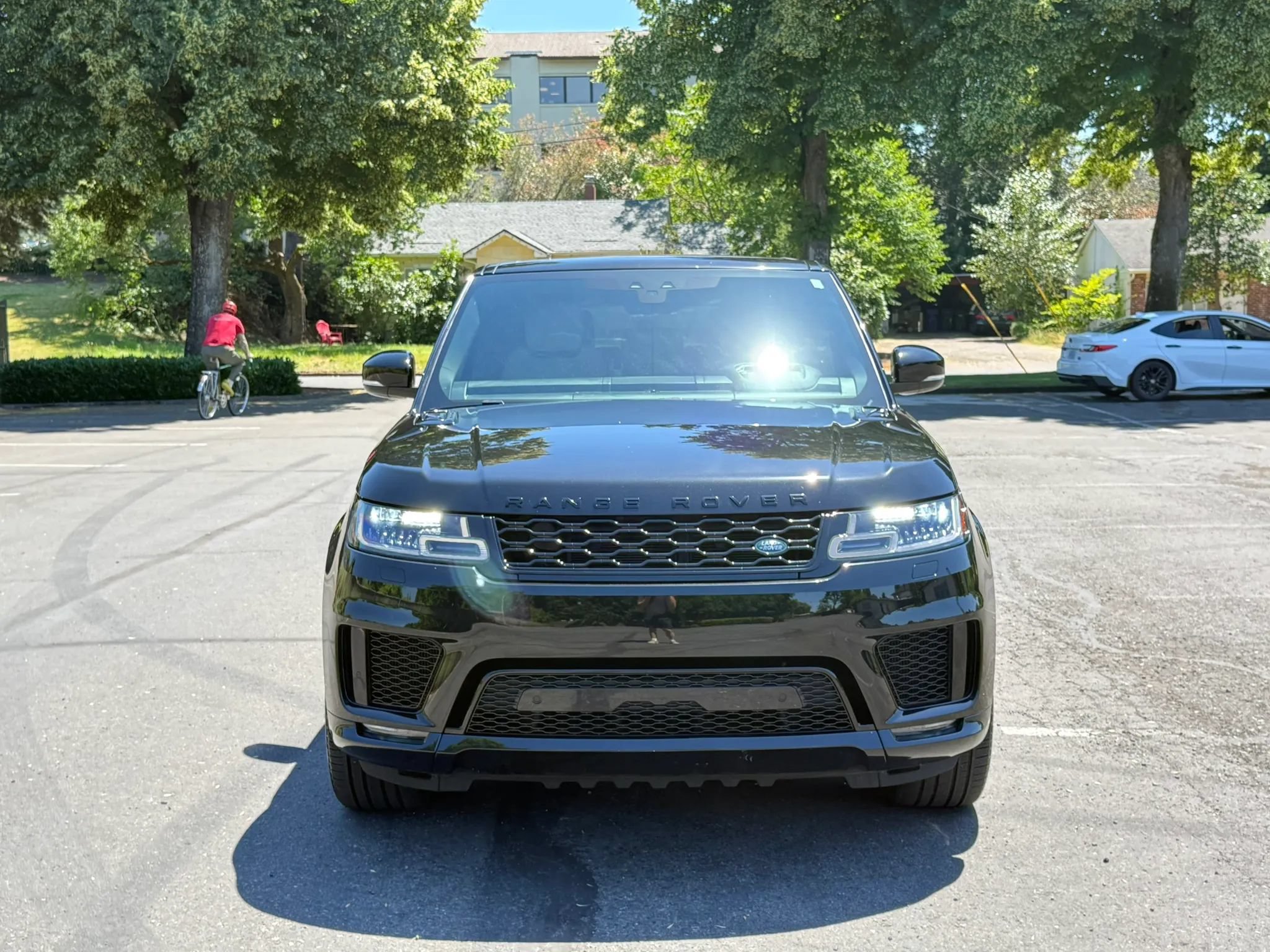 Used 2019 Land Rover Range Rover Sport Supercharged AWD/4WD image 9