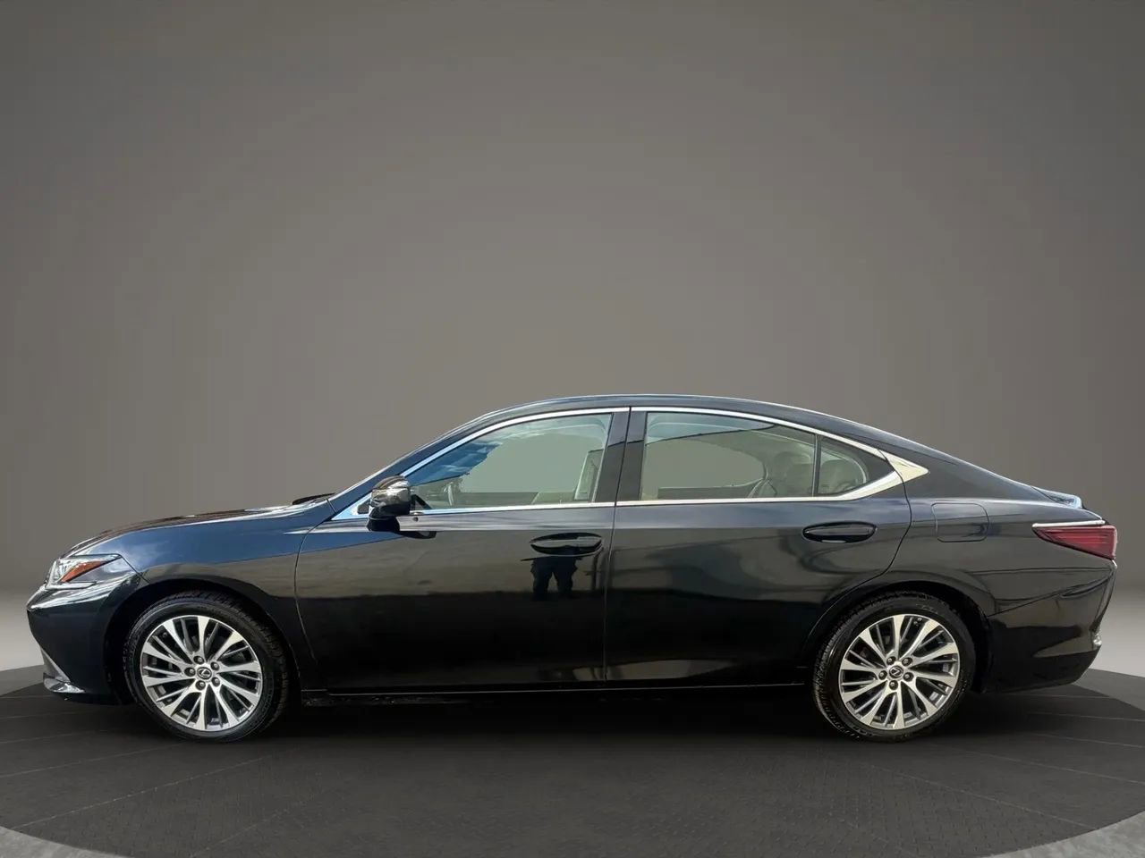 Used 2019 Lexus ES 350 F Sport image 8