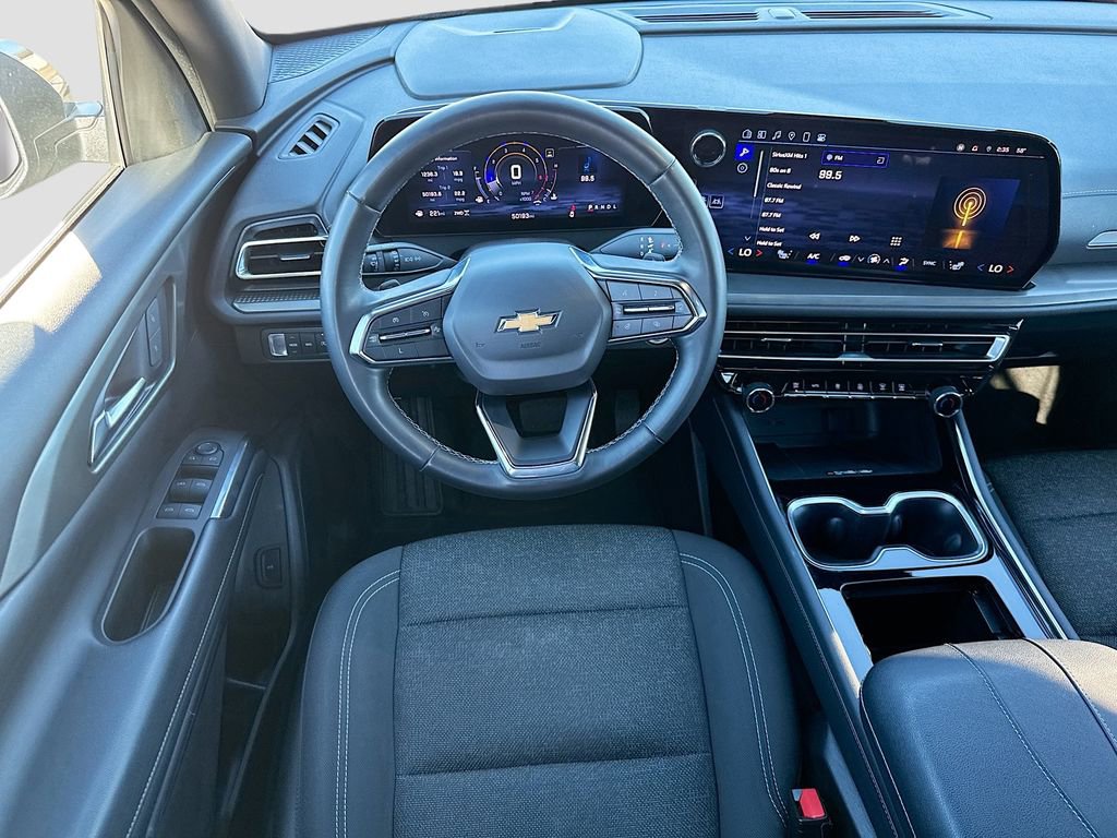 Used 2024 Chevrolet Traverse LT image 21
