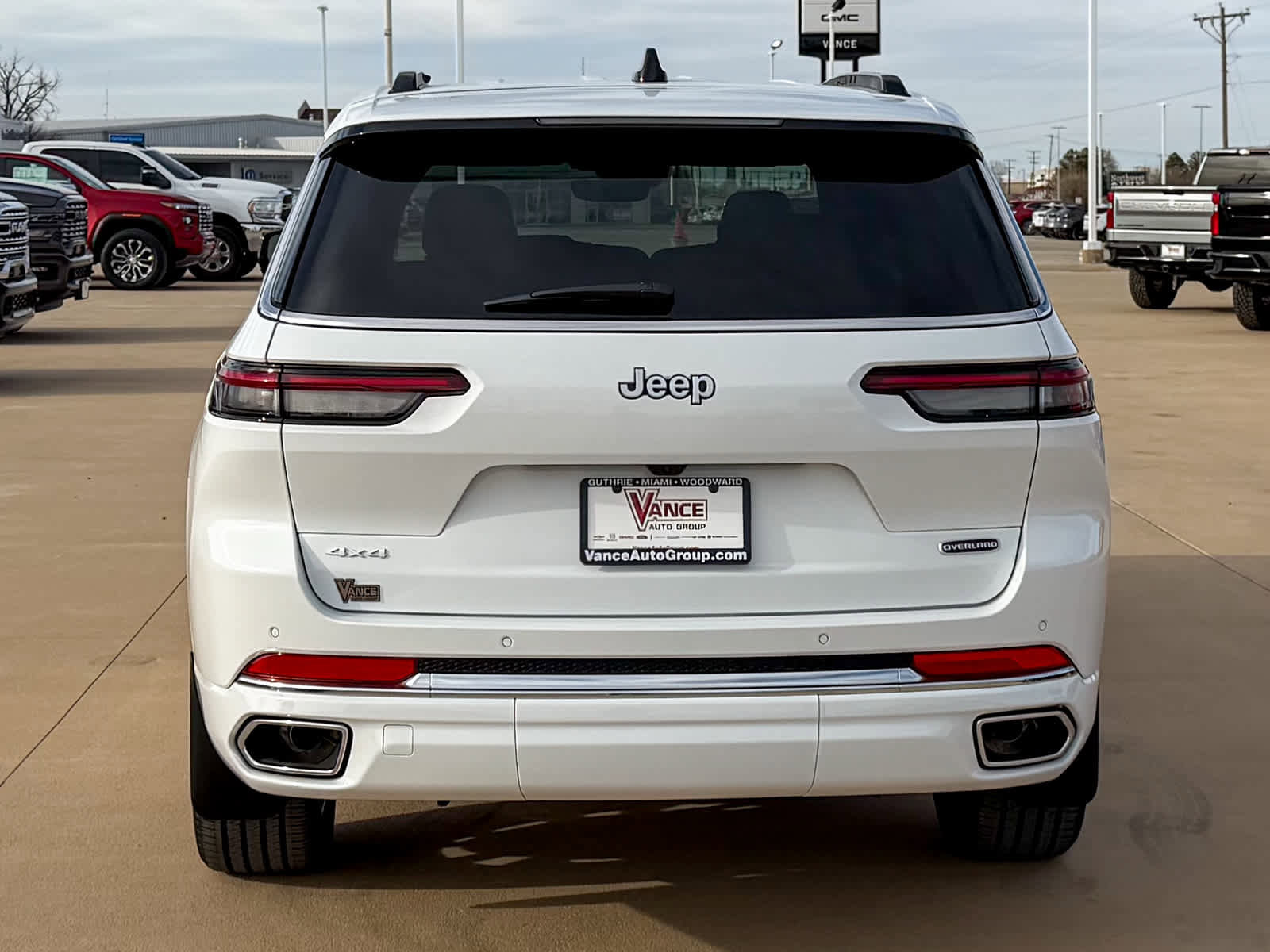 New 2025 Jeep Grand Cherokee L Overland w/ Rear Seat Video Group I image 6