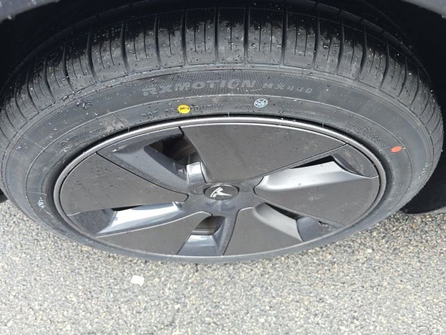Used 2023 Tesla Model 3 Standard Range image 24