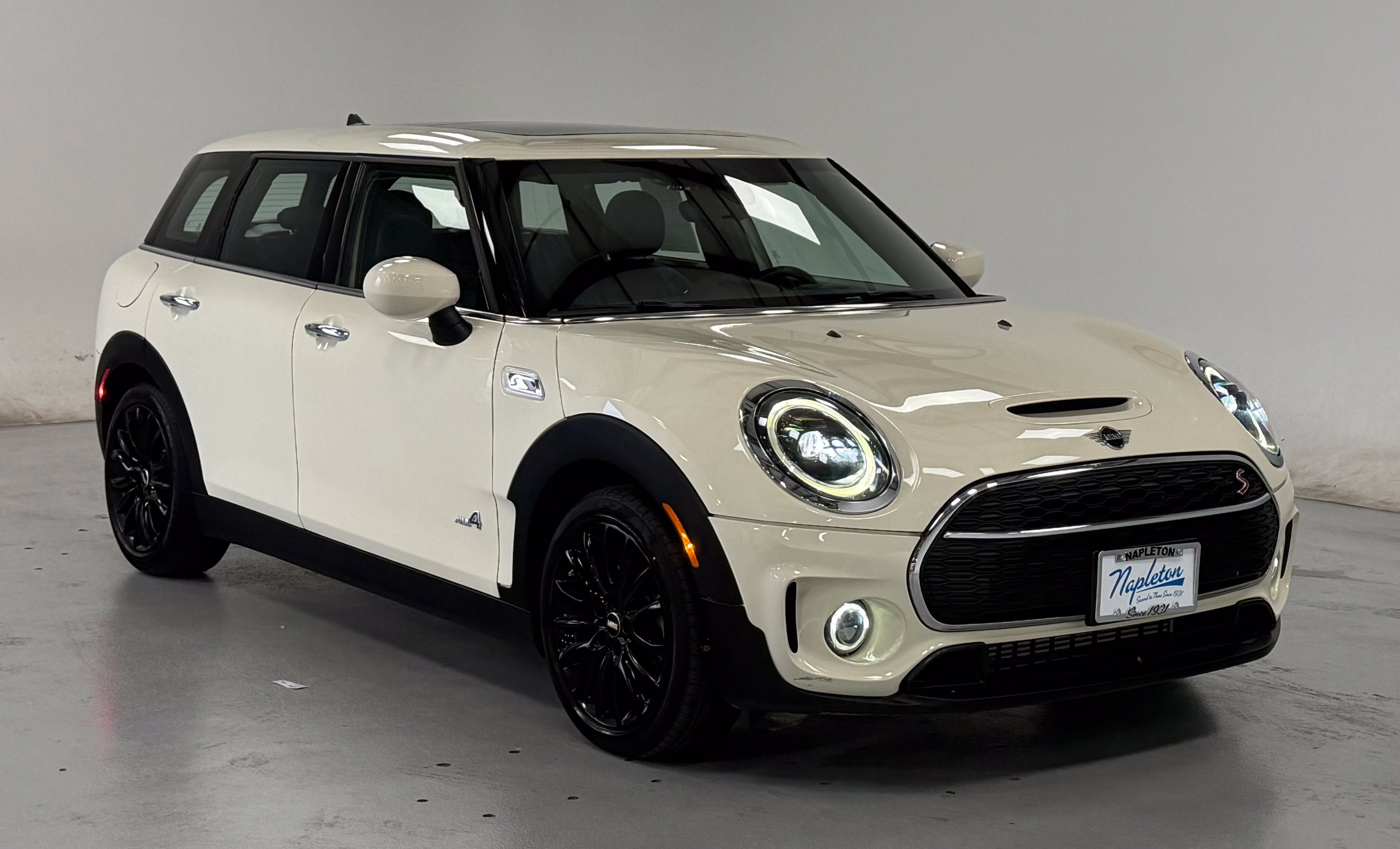 Used 2022 MINI Cooper Clubman S w/ Signature Upholstery Package AWD/4WD image 6