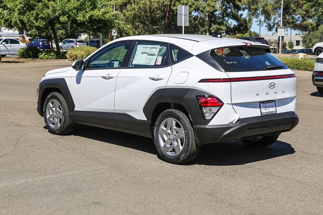 New 2026 Hyundai Kona SE FWD image 2