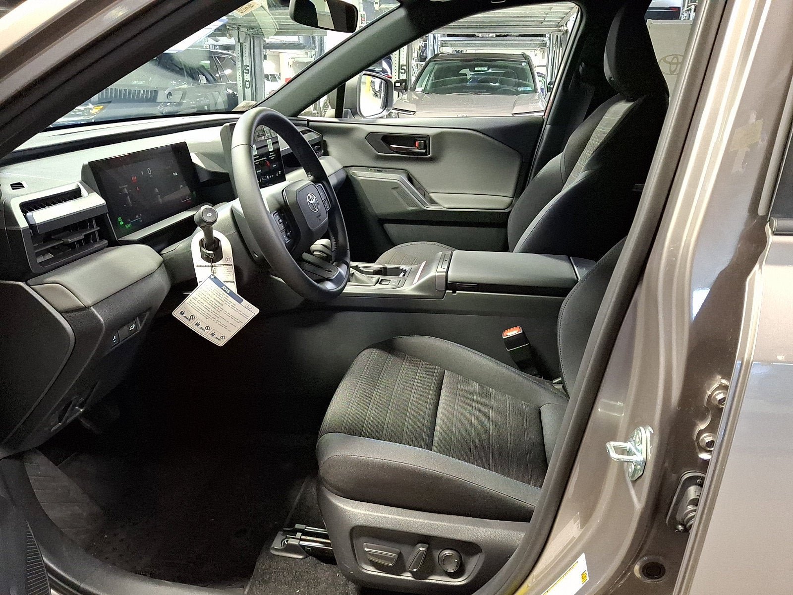 New 2026 Toyota RAV4 SE w/ Convenience Package AWD/4WD image 9