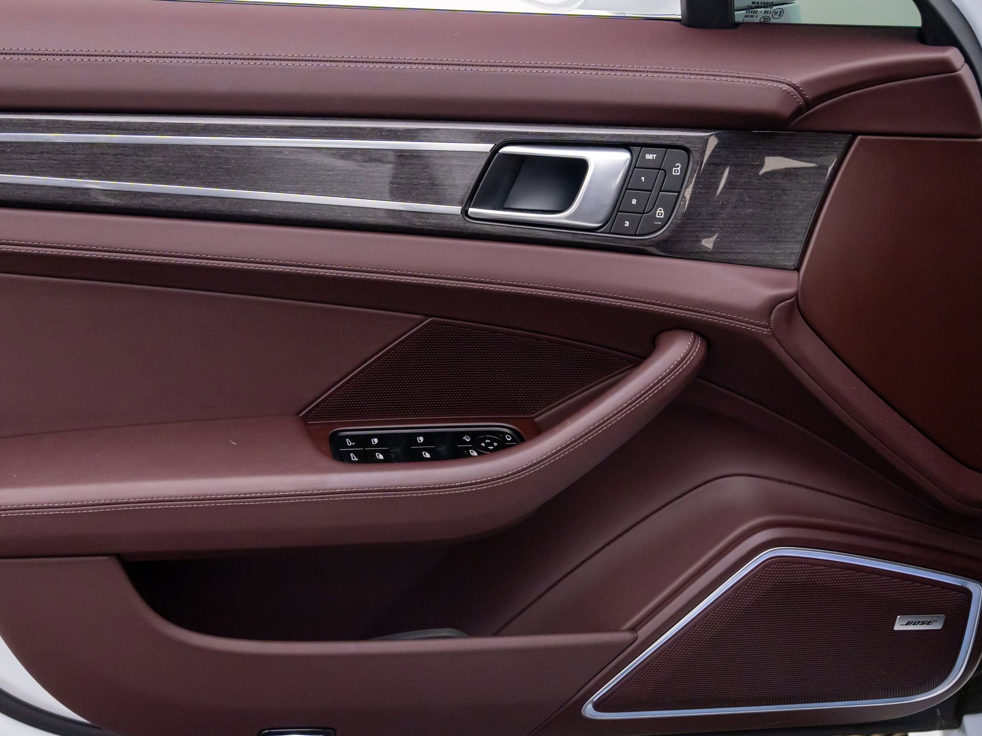 Certified 2023 Porsche Panamera 4 Platinum Edition image 14