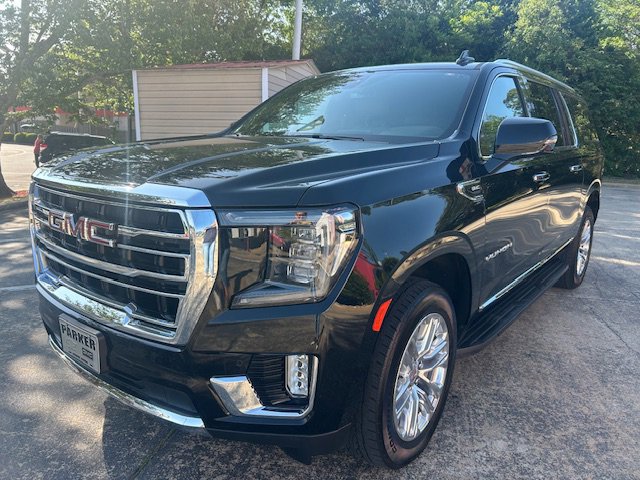Used 2021 GMC Yukon XL SLT w/ Rear Media and Nav Package RWD image 3