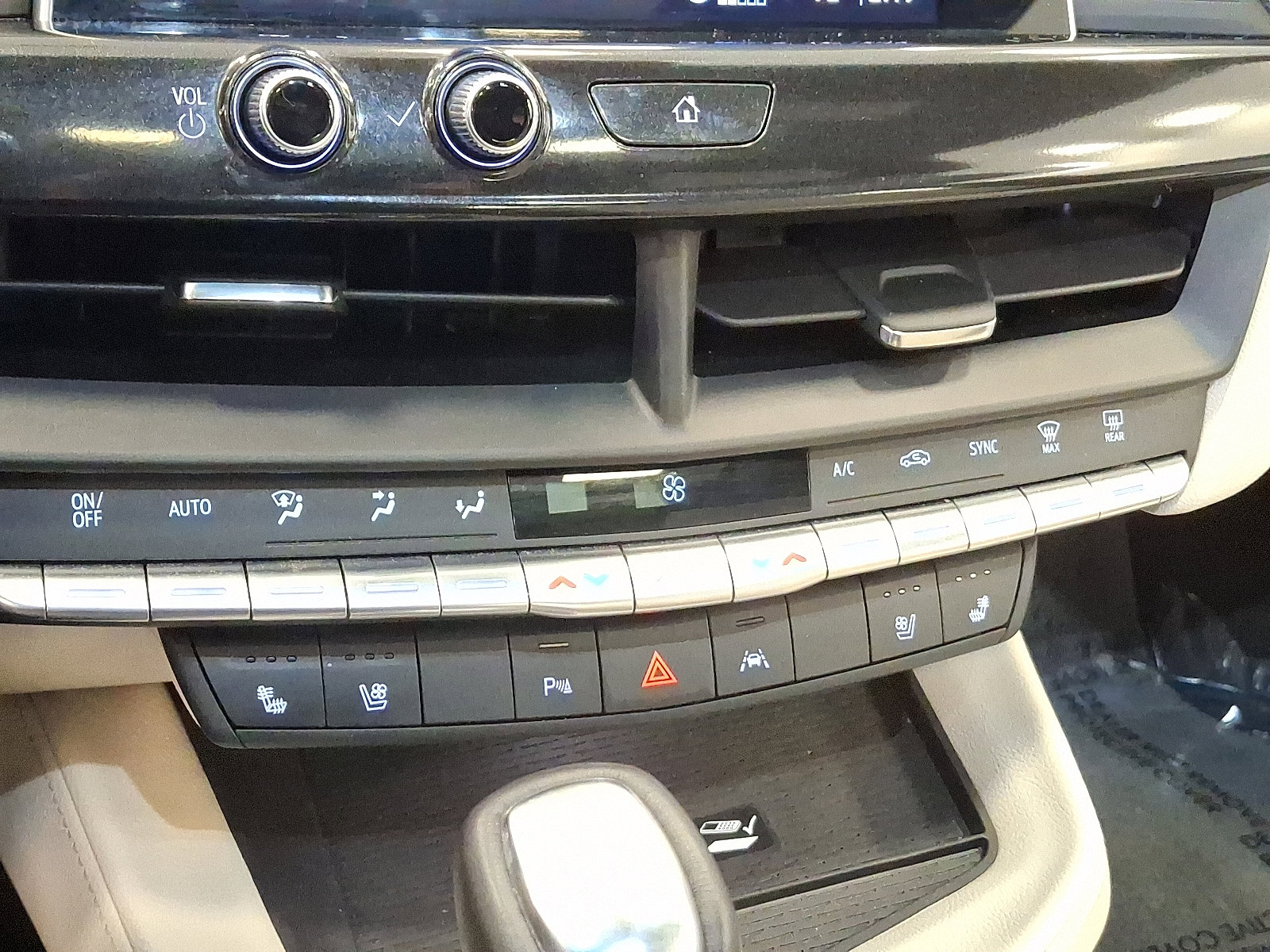 Used 2024 Cadillac CT4 Premium Luxury image 16