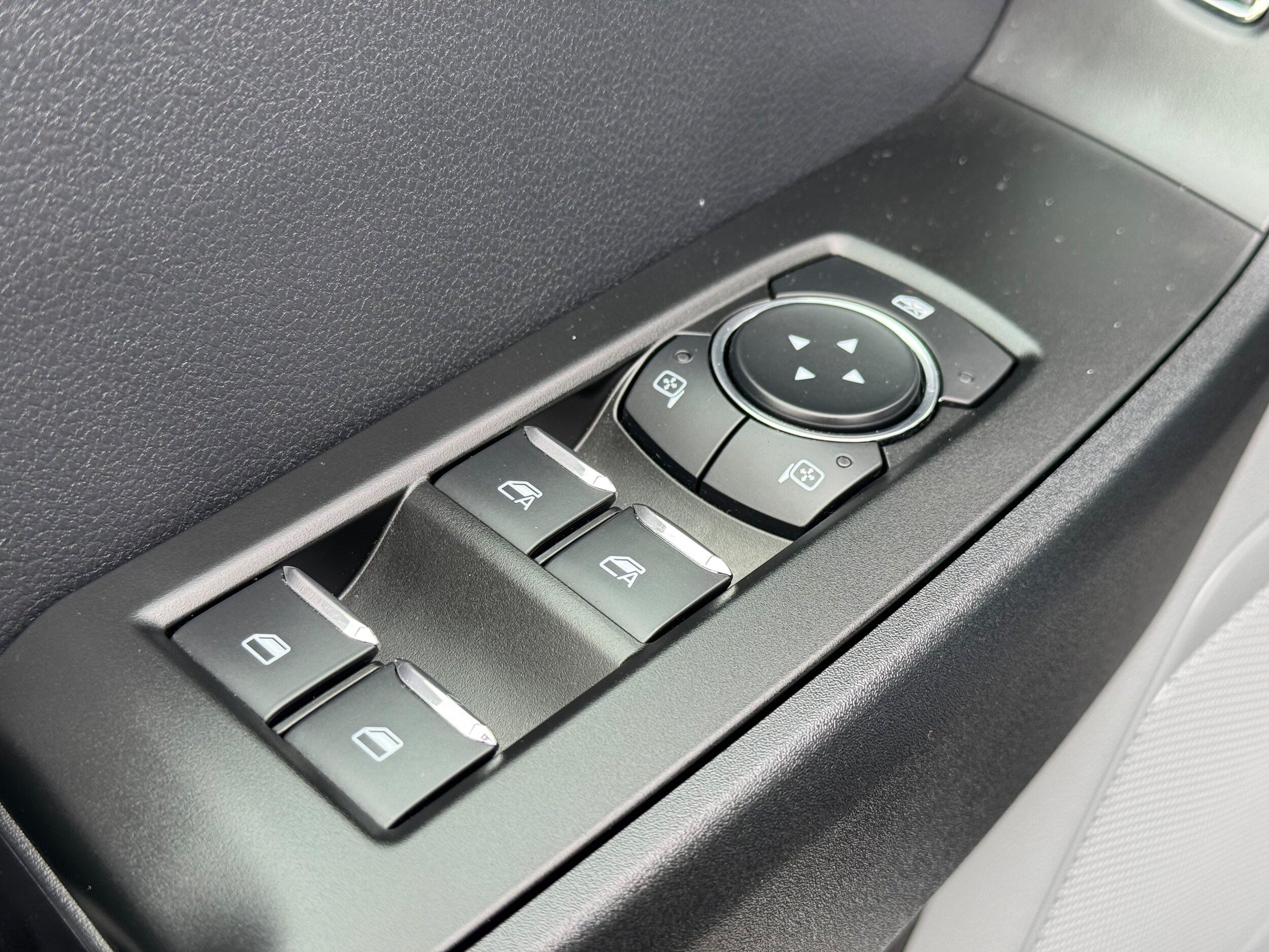 Used 2025 Ford F350 XL AWD/4WD image 8