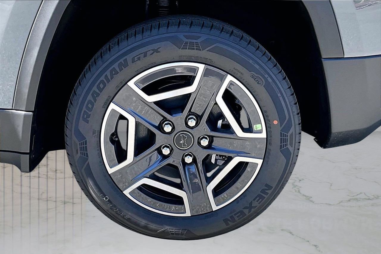 New 2026 Jeep Cherokee Limited image 32