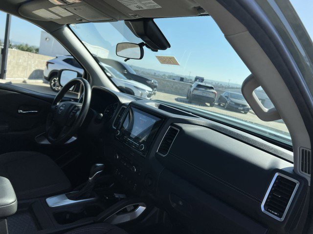 Used 2024 Nissan Frontier SV w/ SV Convenience Package image 28
