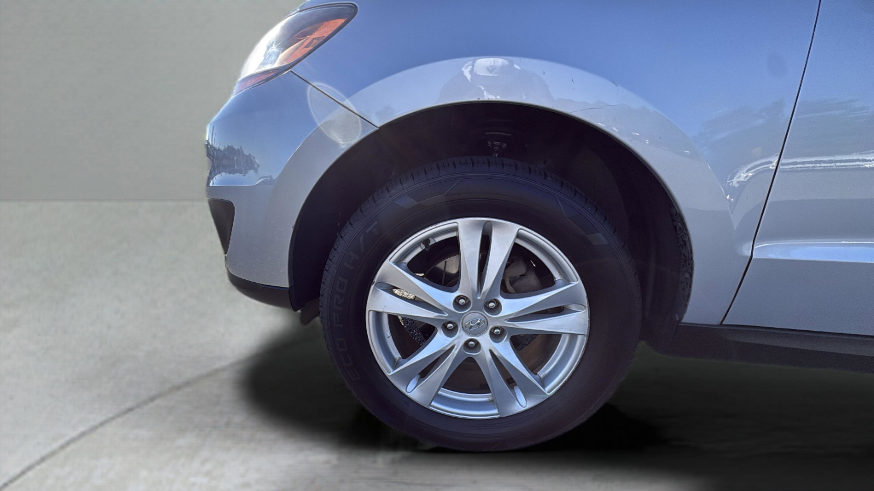 Used 2011 Hyundai Santa Fe Limited image 17