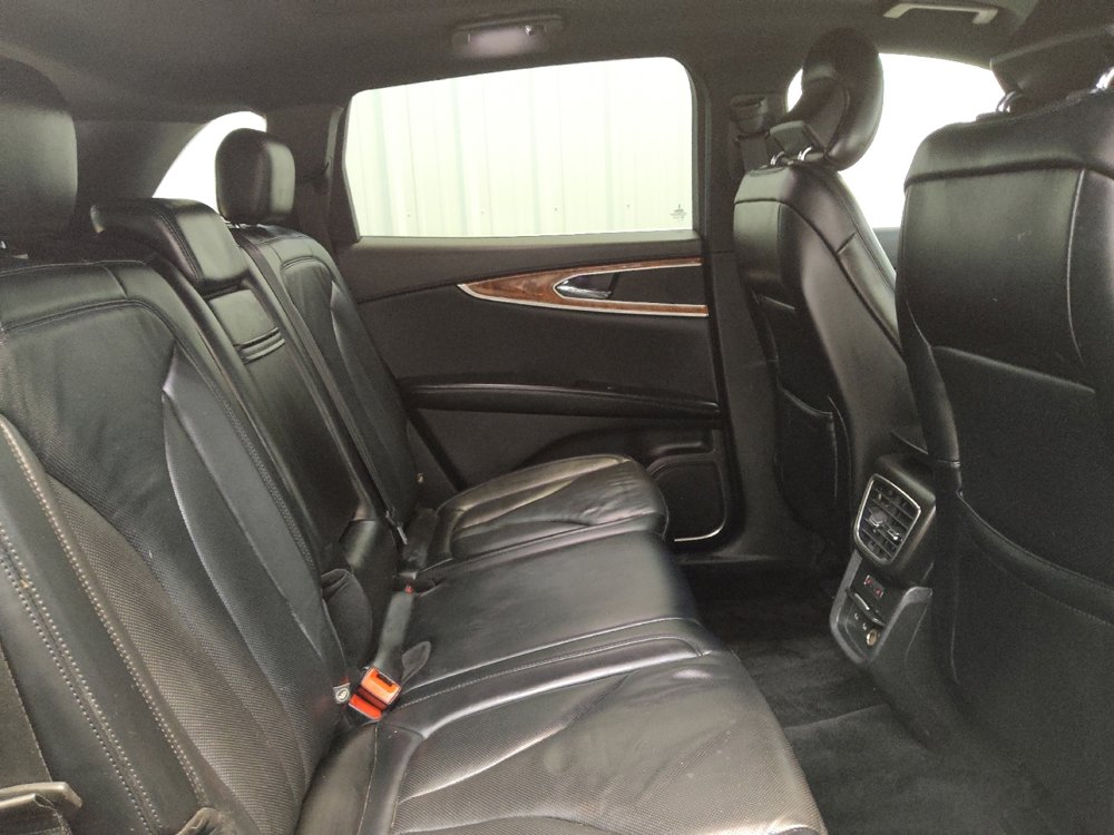 Used 2017 Lincoln MKX Reserve w/ Lincoln MKX Climate Package image 19