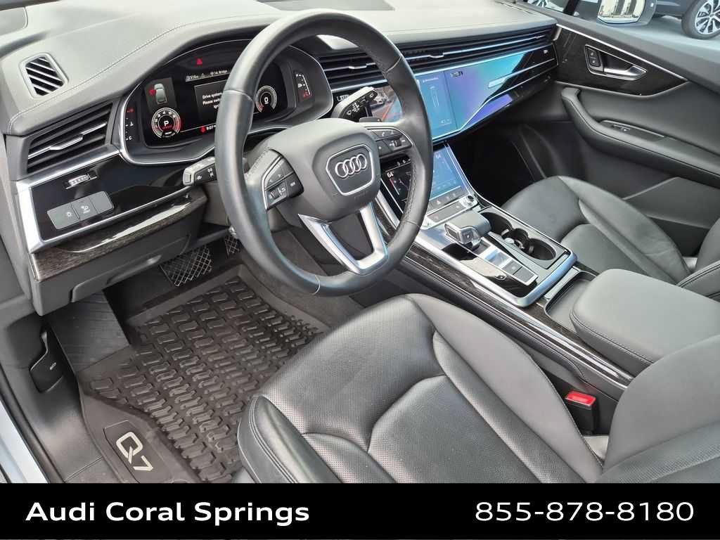 Used 2023 Audi Q7 2.0T Premium Plus w/ Premium Plus Package AWD/4WD image 2