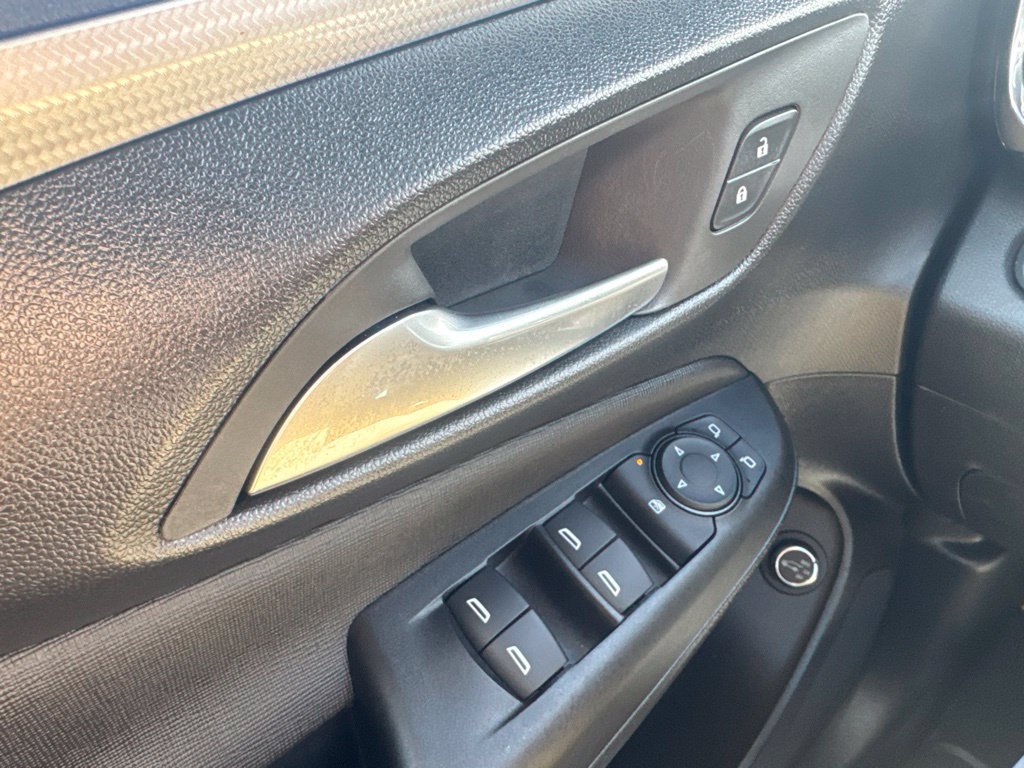 Used 2026 Buick Envista Avenir FWD image 29