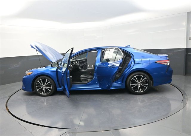 Used 2020 Toyota Camry SE image 28