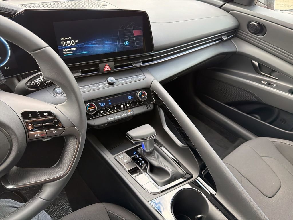 New 2026 Hyundai Elantra Sport FWD image 28