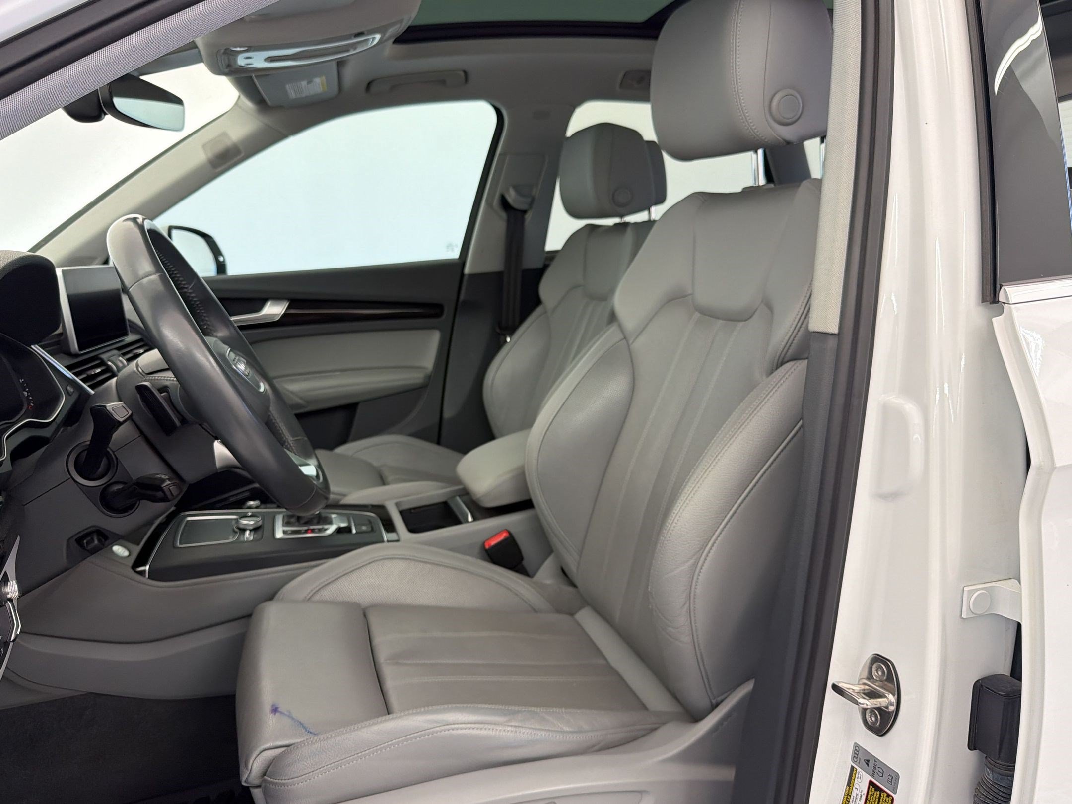 Used 2019 Audi Q5 Prestige w/ Prestige Package AWD/4WD image 5