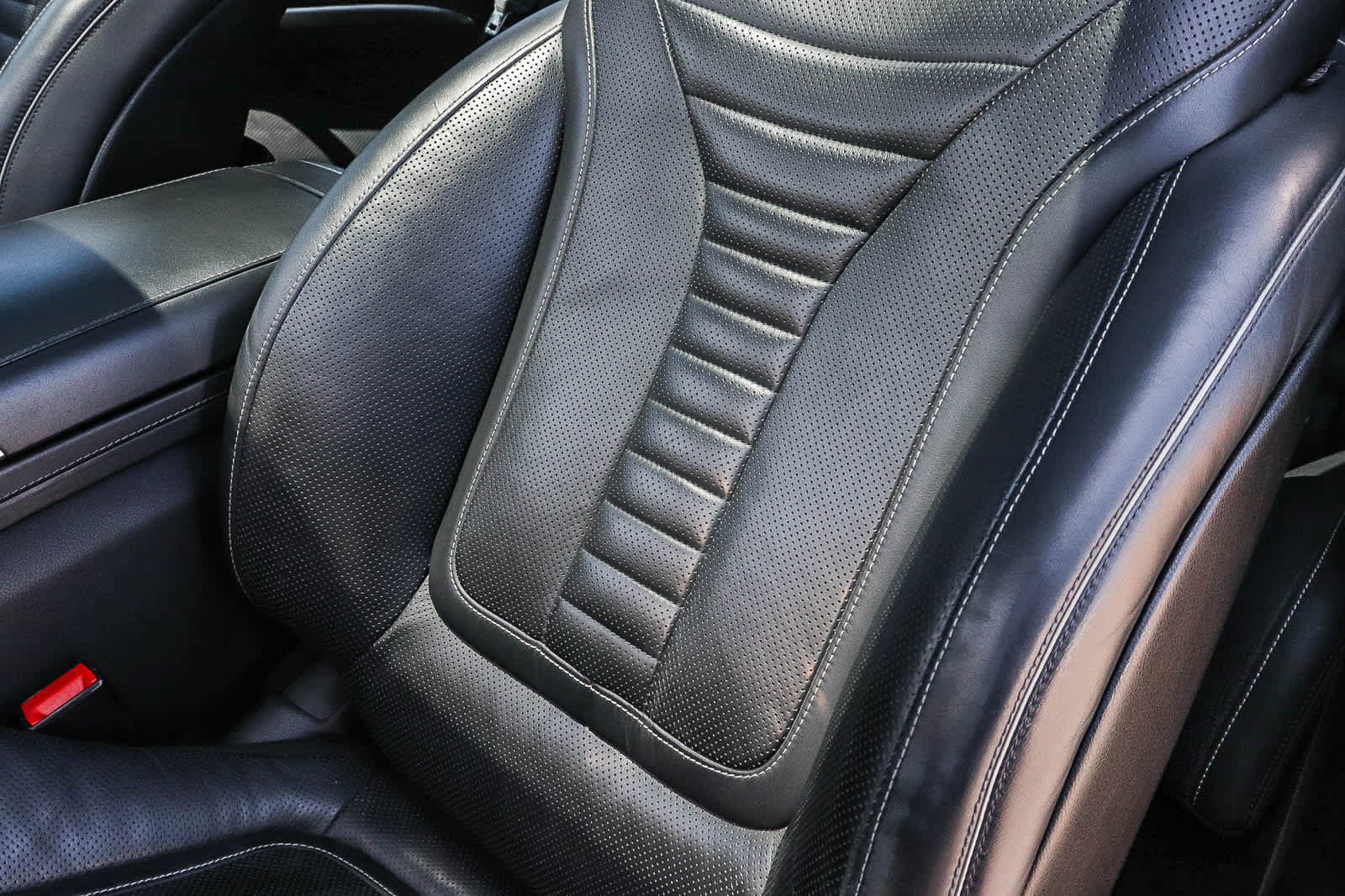 Used 2015 Mercedes-Benz S 550 4MATIC Coupe image 22