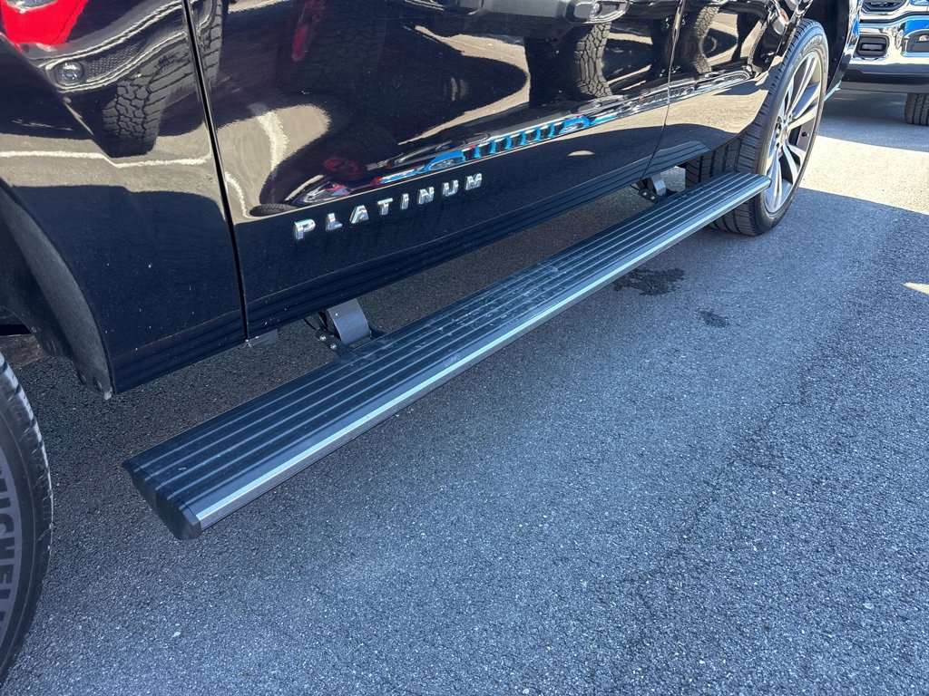 Used 2020 Ford Expedition Platinum image 17