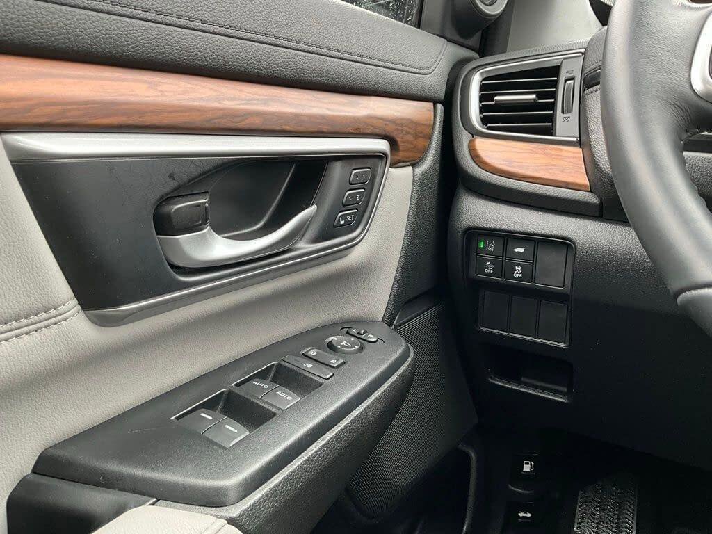 Used 2022 Honda CR-V Touring image 23