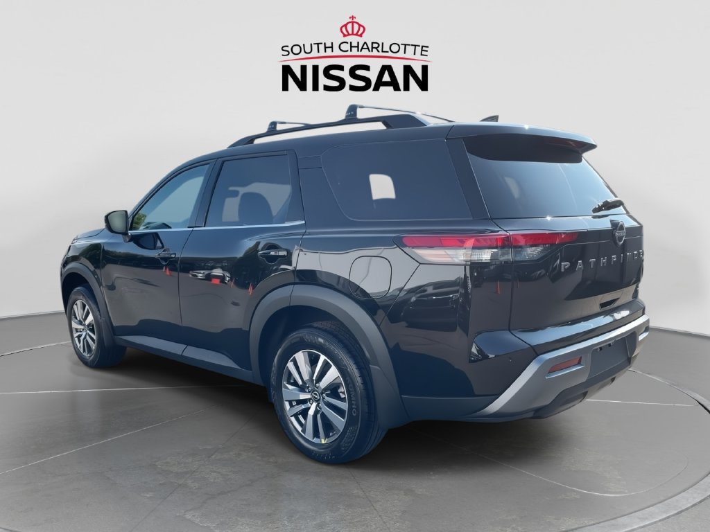 New 2026 Nissan Pathfinder SL FWD image 4