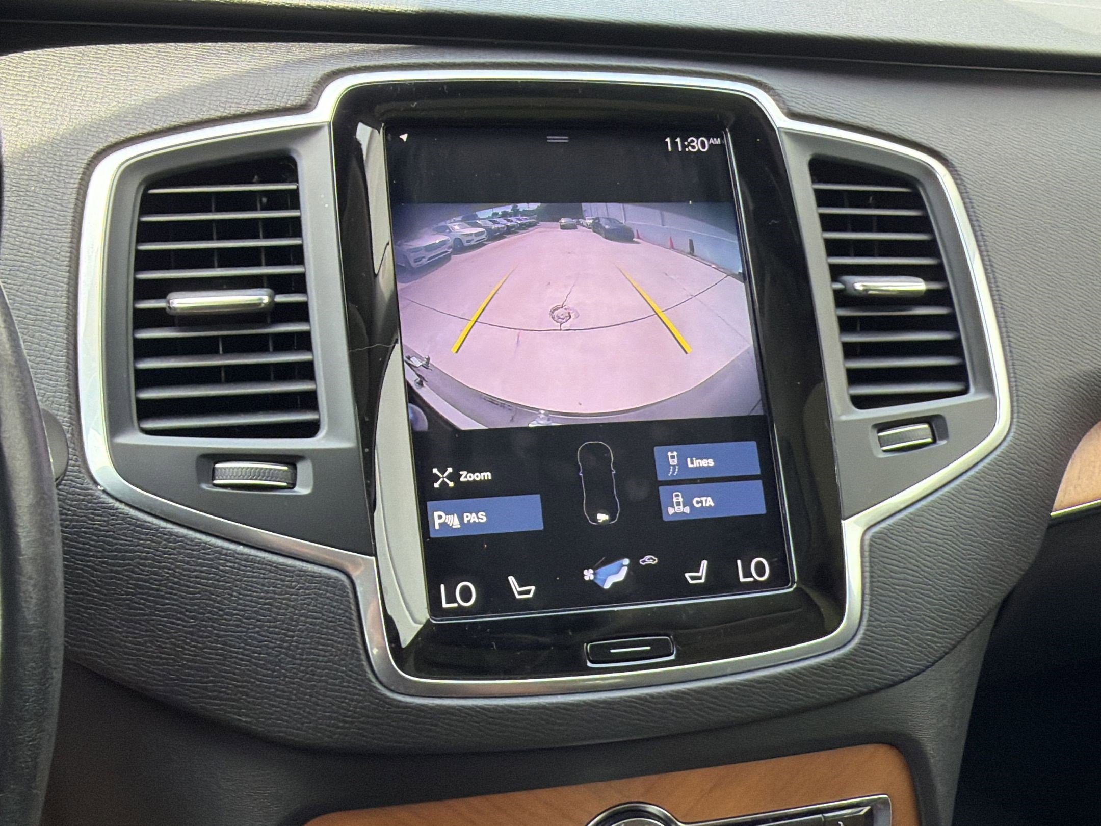 Used 2022 Volvo XC90 T5 Momentum w/ Climate Package FWD image 25