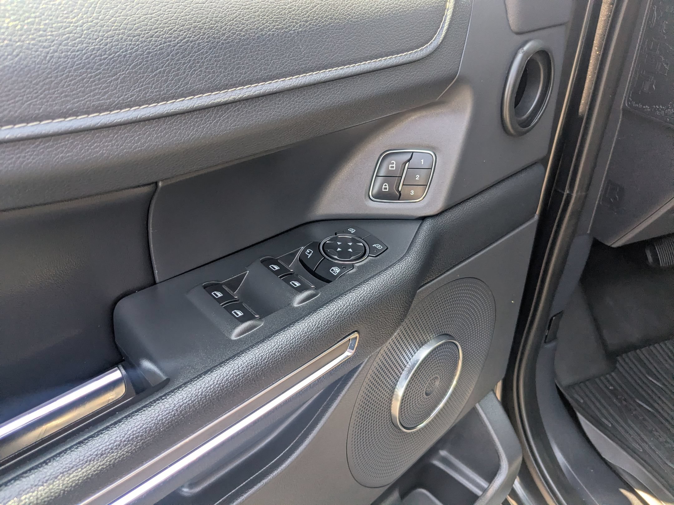 Used 2023 Ford Expedition Max XLT RWD image 12