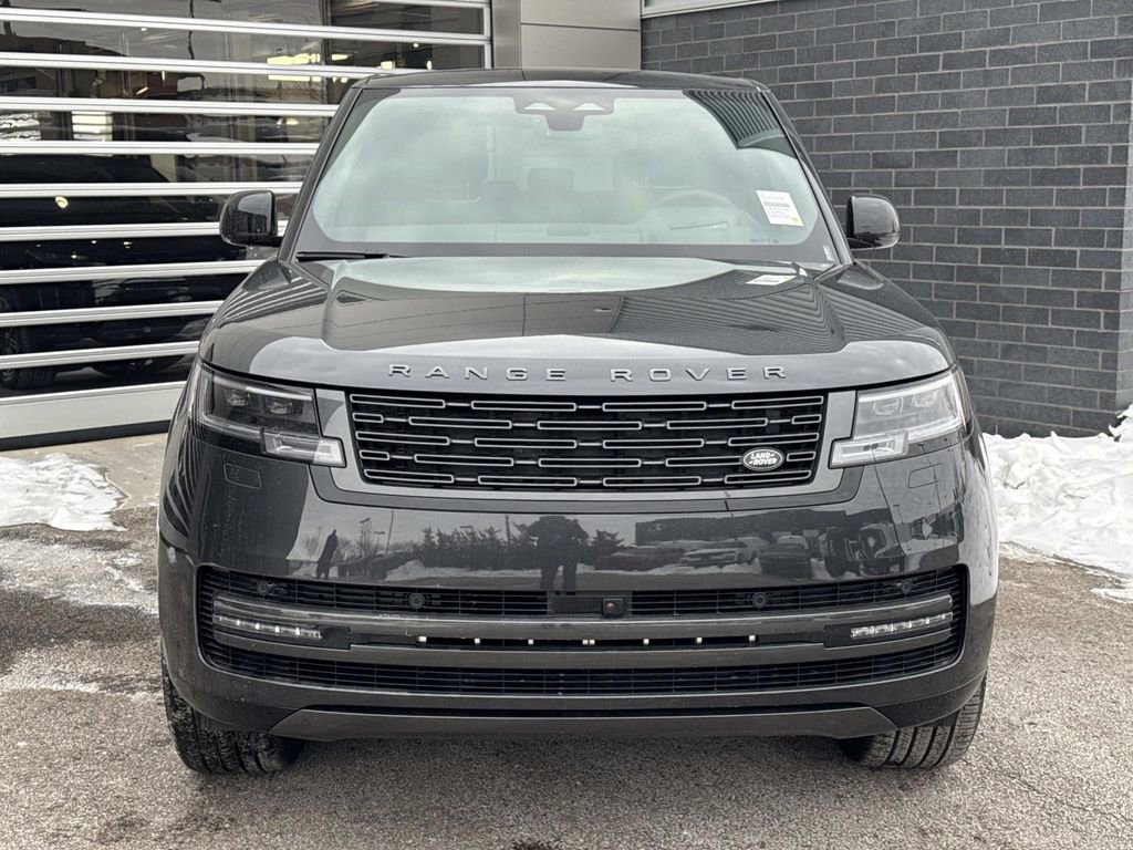 New 2026 Land Rover Range Rover SE image 2