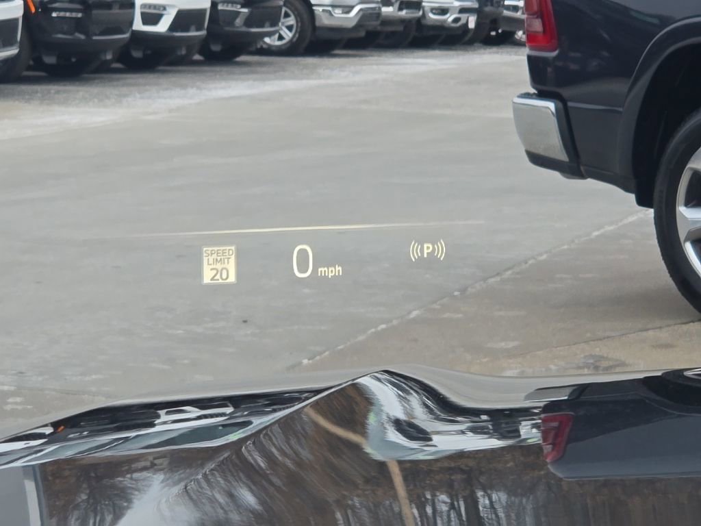 Used 2024 BMW X7 xDrive40i w/ Climate Comfort Package image 63