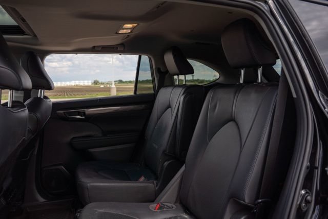 Used 2020 Toyota Highlander Limited AWD/4WD image 15
