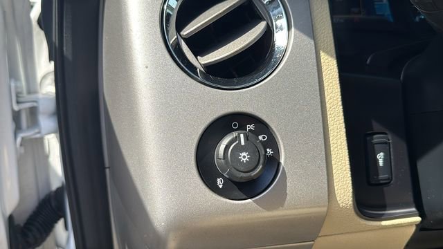 Used 2016 Ford Expedition Limited w/ Equipment Group 301A image 13