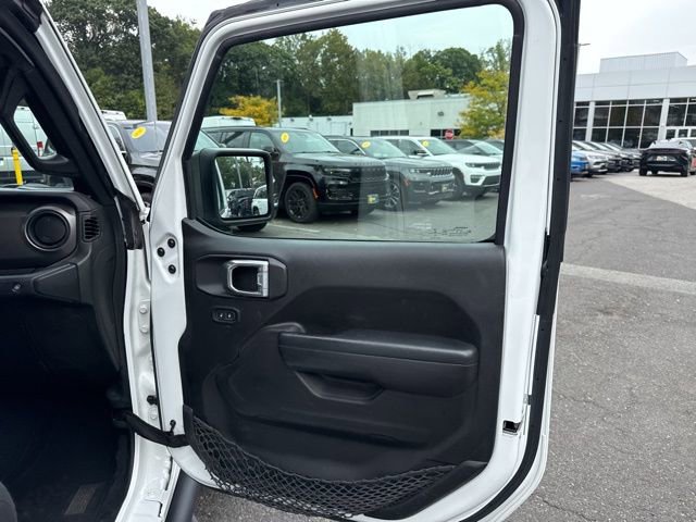 Used 2022 Jeep Wrangler Unlimited Sport image 34