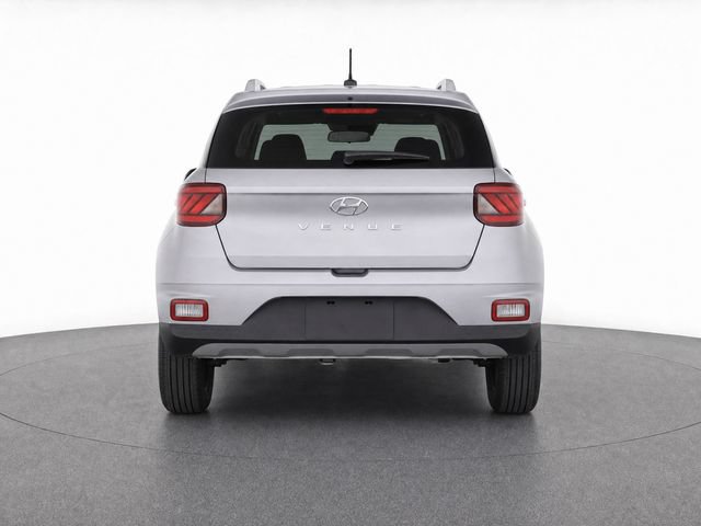 Used 2025 Hyundai Venue SEL FWD image 13