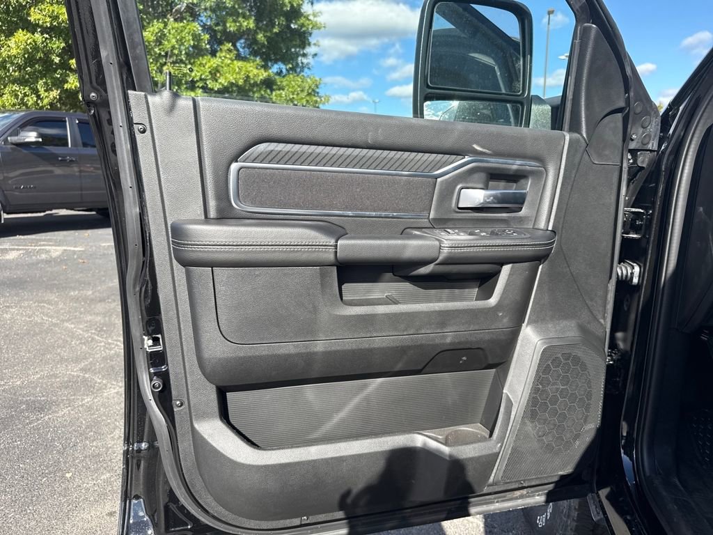 New 2025 RAM 3500 Big Horn image 11