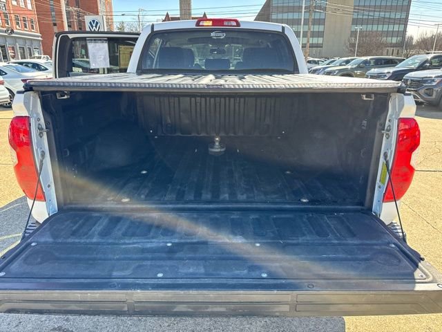 Used 2017 Toyota Tundra Limited w/ Limited Premium Package image 9