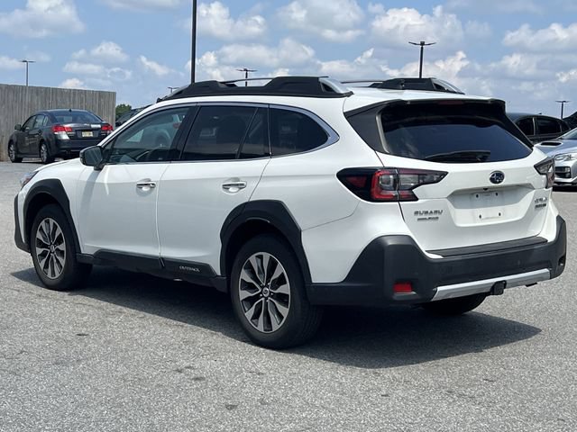Used 2023 Subaru Outback Touring XT AWD/4WD image 11